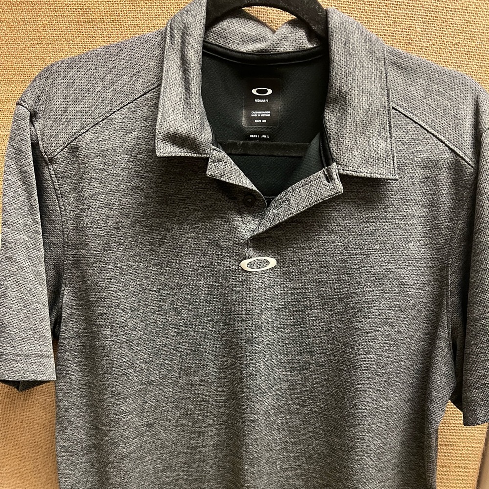Oakley polo